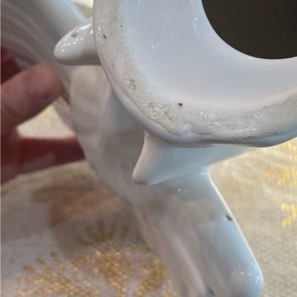 Elegant White Ceramic Bird Figurine - Picture 12 of 12